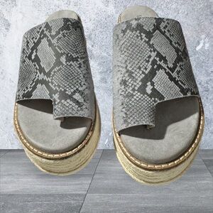 DIBA.True Demi Chase Snake Print Sandals. NIB